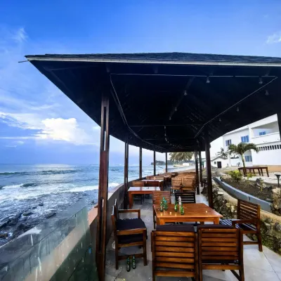 Joy Beach Lodge Hotels near Apremedo