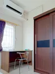 Rumah 34 m² dengan 2 kamar tidur dan 1 kamar mandi pribadi di Cibiru - parkir