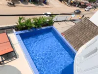 Vang Vieng Rivercubes Hotel - Bãi đậu xe