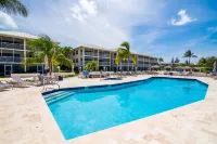 Beach Living at Discovery Point Club