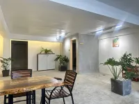 Tonle Hostel