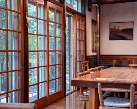 Ringo Lodge Hakuba Hotels in Hakuba