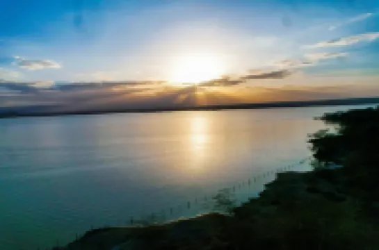 OLIVE LAKE ELEMENTAITA LODGE