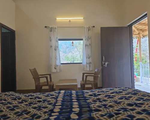 Ekatma Stays, Kakrighat Hotels in Almora