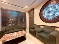 Fabhotel Majestic Heights = Fabhotel 雄偉高地 帕特里卡门附近的飯店