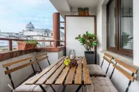 Cozy Apartment with balcony near Muzeum Zycia