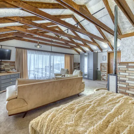 Alpine Castle Hotel