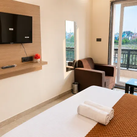 Hotel Pratishtha