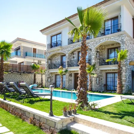 Avalon Alaçatı