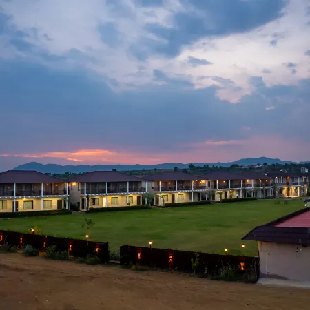 Kesar Hills Resort - a unit of Prem Hospitality