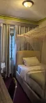 Kaa Highway Hotel - Parking