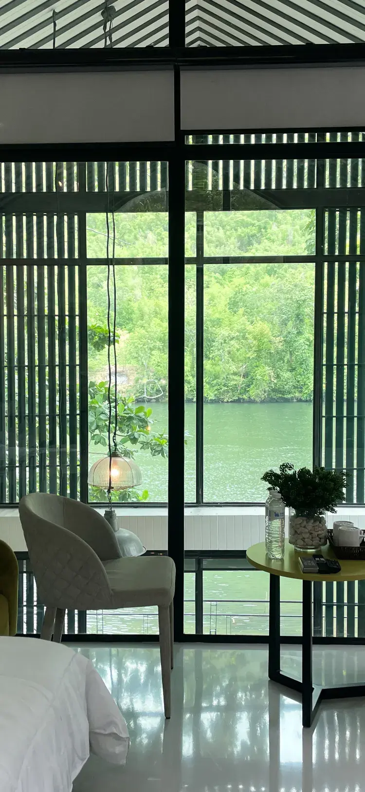 ห้องสวีทสำหรับครอบครัวพร้อมวิวแม่น้ำ