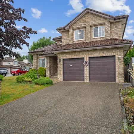Serene 4‑Bed Family‑Centred House | Free Parking
