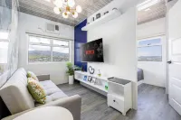Galena by J&J |1BR near Oakridge, w/ Wi-Fi & Pool - parking