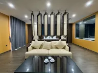 LUXURY PHOENIX HOTEL 2 Hotels in Hoang Ninh