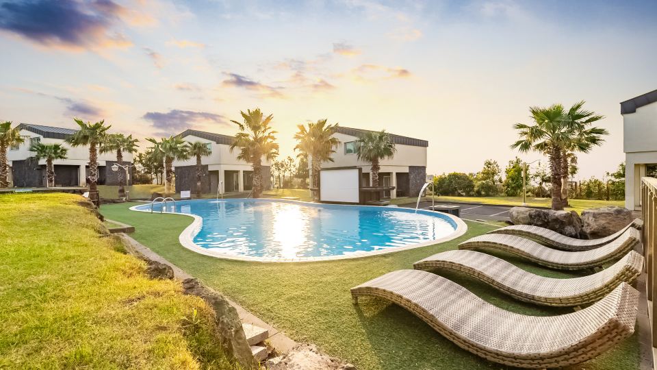 Poolvilla Sorang