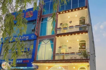 Anh Hong Hotel Отели в г. Lai Chau