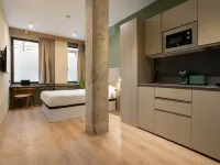 Ola Living Chamartín Studios 鄰近托雷普华永道的酒店