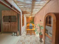 Modern Javanese 4BR Home Near Keraton Yogya