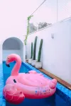 Roemah Renjana Oasis - Rooftop Pools