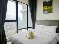 Midvalley Southkey Mosaic 2BR Suite Homestay by Jfive