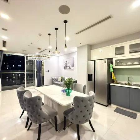 Landmark 81 Area - K's Luxury Residence - Elegant Panorama Отели рядом с достопримечательностью «Куан-Бинь-Тхань»