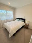 Modern Private 2BR Unit in Takapuna | Parking - guesthouses