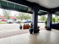 Pine Lodge BY EVR Previously YSS indrawasih Hotels in Perai
