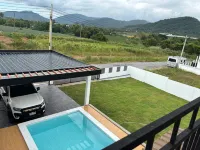 Pool & Play Pool ViIla Sriracha - Villas