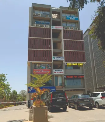 Hotel Grand Shivaay - New