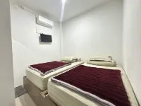 Hotel O Medina House - parkir