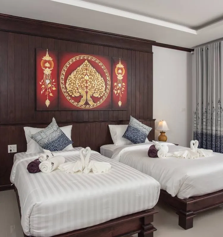 ห้องเตียงแฝดพร้อมวิวสระว่ายน้ำ