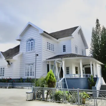 DD HOSPITALITY - MAY BACH DA LAT