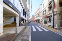 Shibuya Urban Retreat - فلل