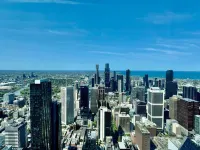 Sky High 3 Beds Apartment