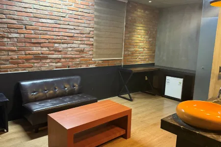 Icheon XYM Hotel Отели в г. Ичхон