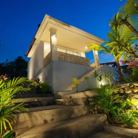 Kelingking Paradise Suites Villa Отели рядом с достопримечательностью «Пляж Келингкинг»