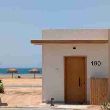 Front Row Soma bay Cabana Near Sandy Beach & Pool Hotel Exterior