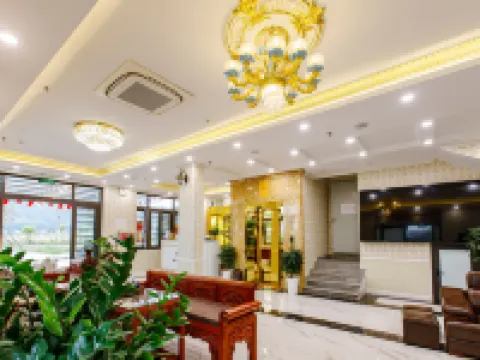 Van Don Royal Hotel Hotels in Van Don