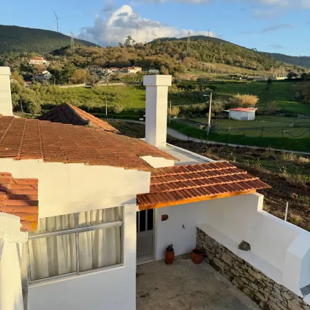 Servigueira by Grota Lodging