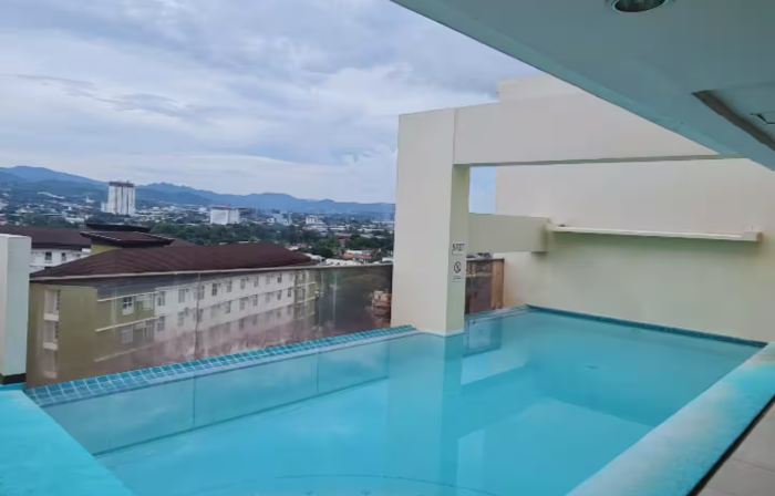 Cityscape Smart Studio w/ 200Mbps WiFi, Pool Access and PS4 near IT Park