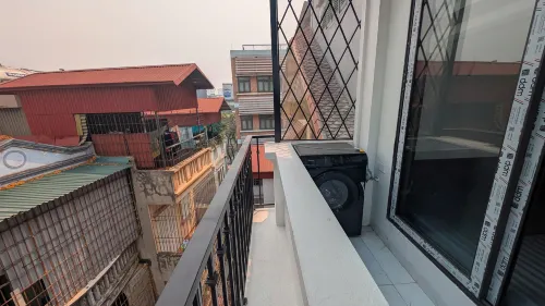 艾拉公寓 區芳
