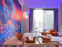 4 minutes from Shinjuku central. Comfortable bed. Cyber Shinjuku Room Hotels in Tokyo