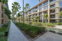 Baan Mai Khao, Luxury Beachfront Duplex 2 BR Residence Hotels in 