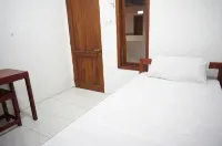 OYO 95348 Kost Baituna Syariah - 3 estrellas