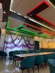Apni Haveli Hotel And Family Restaurant - 駐車場