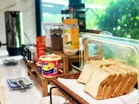 Three Bridges Hotel - breakfast
