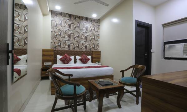 Hotel Triton Grand