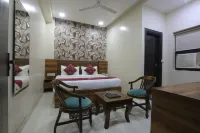 HOTEL TRITON GRAND - Интернет