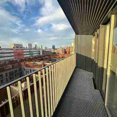 O M Luxurious apartments Hotel Exterior
